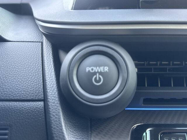 2025 Toyota Prius XLE