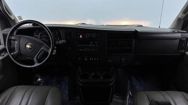 2022 Chevrolet Express 2500