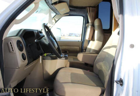 2014 Ford E-Series E-450 SD