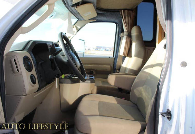 2014 Ford E-Series E-450 SD