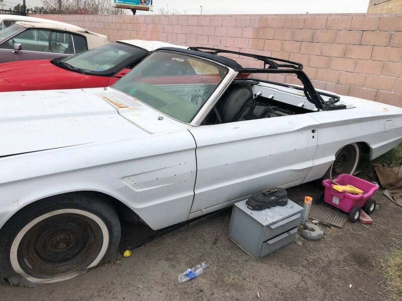 1965 Ford Thunderbird