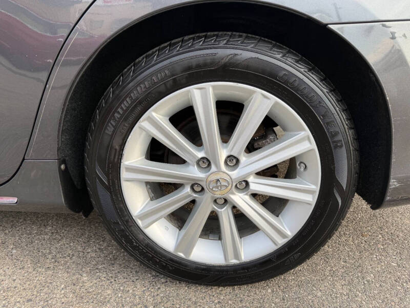 2012 Toyota Camry Hybrid XLE