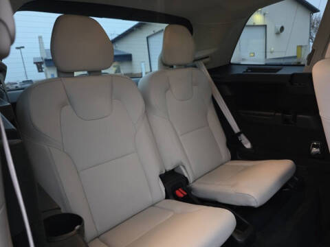 2020 Volvo XC90 T5 Momentum