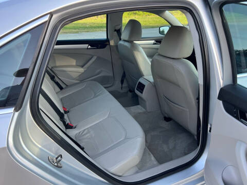 2013 Volkswagen Passat TDI SE