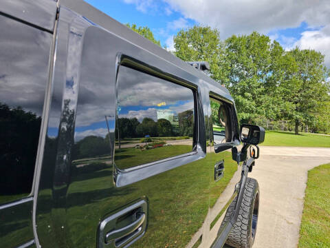 2003 HUMMER H2 Lux Series