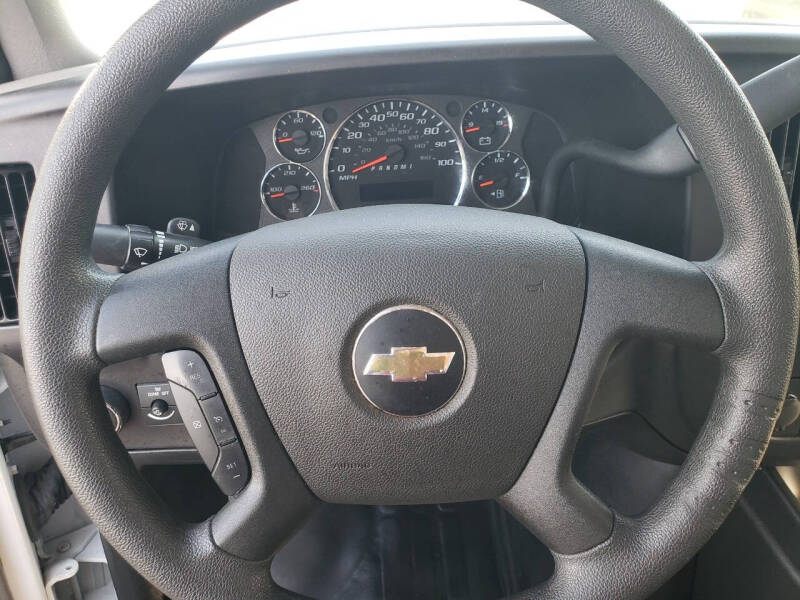 2024 Chevrolet Express 2500