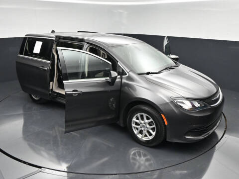 2017 Chrysler Pacifica Touring