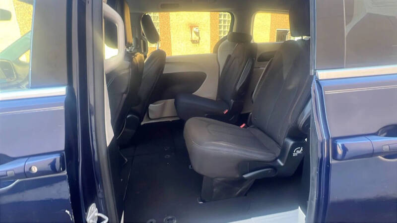 2017 Chrysler Pacifica Touring