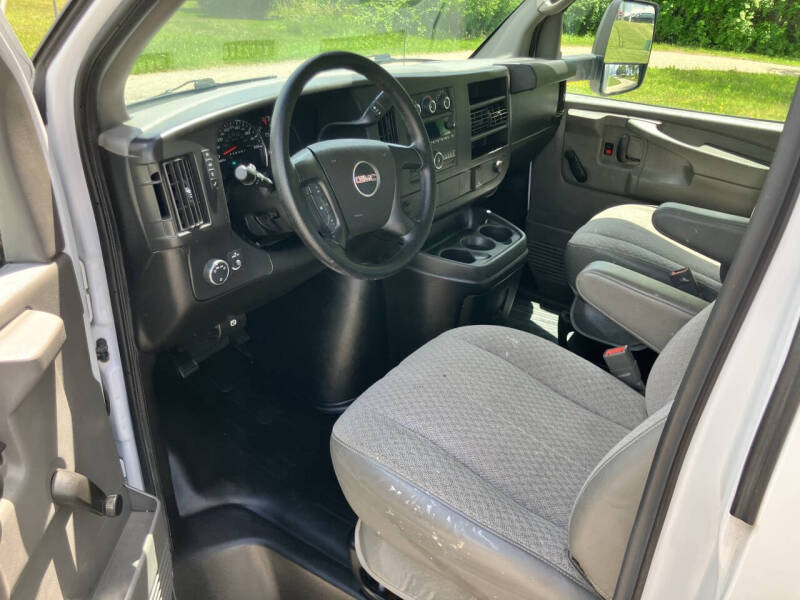 2015 GMC Savana