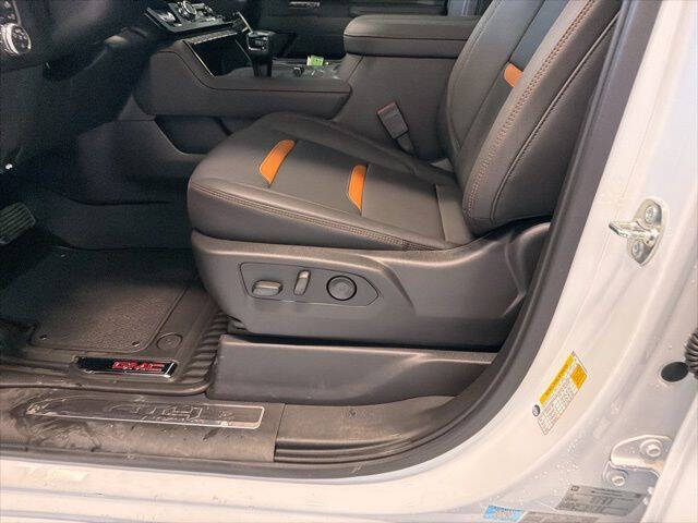 2026 GMC Sierra 1500 AT4 - Photo 14