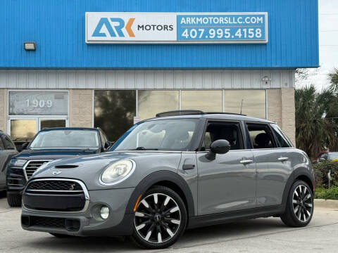 2017 MINI Hardtop 4 Door