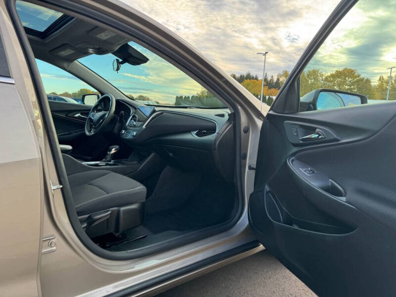 2024 Chevrolet Malibu LT