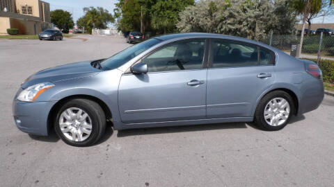 2012 Nissan Altima for sale at Quality Motors Truck Center in Miami FL