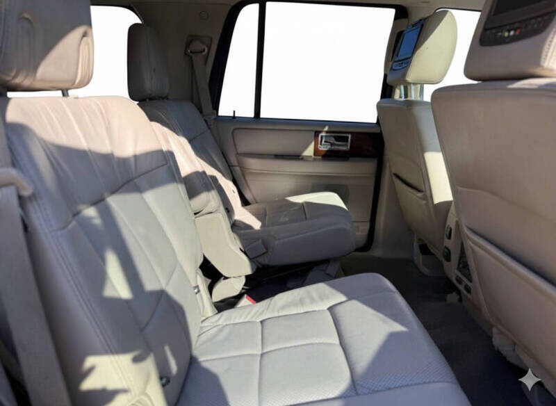 2012 Lincoln Navigator