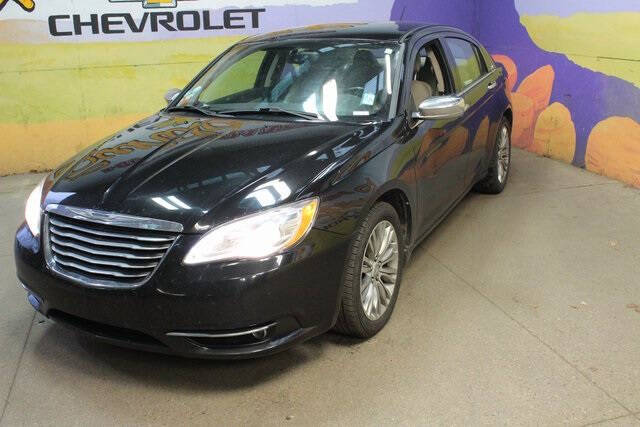 Used 2013 Chrysler 200 Limited with VIN 1C3CCBCG3DN507416 for sale in Grand Ledge, MI