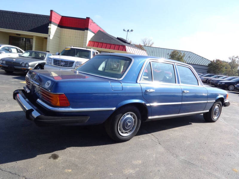 1977 Mercedes-Benz 450-Class