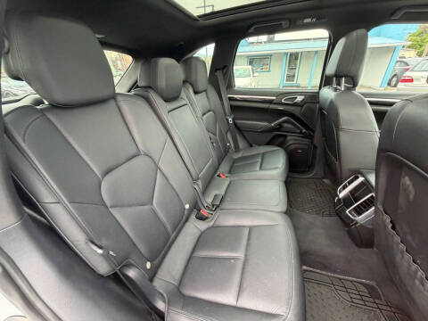 2012 Porsche Cayenne Tiptronic