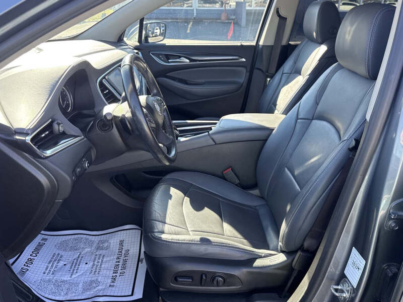 2021 Buick Enclave Essence