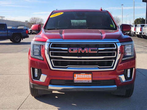 2023 GMC Yukon SLT