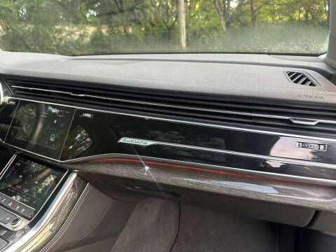 2024 Audi Q7 quattro Premium Plus 45 TFSI