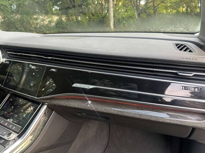 2024 Audi Q7 quattro Premium Plus 45 TFSI