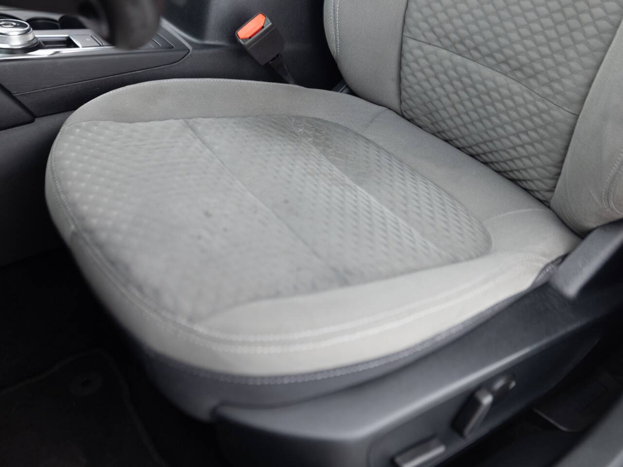 Used Car 2020 Ford Escape  Se 4dr Suv For Sale Under $12,000 In Coal City, Illinois