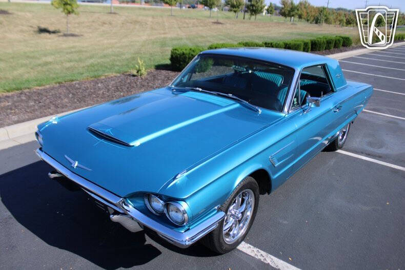 1965 Ford Thunderbird
