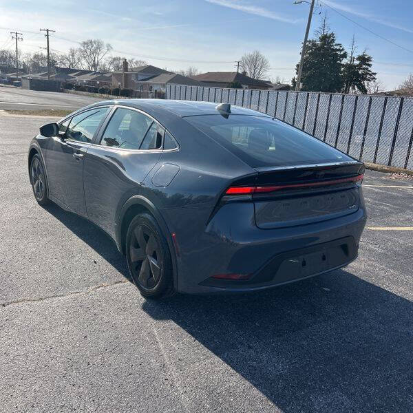 2024 Toyota Prius LE