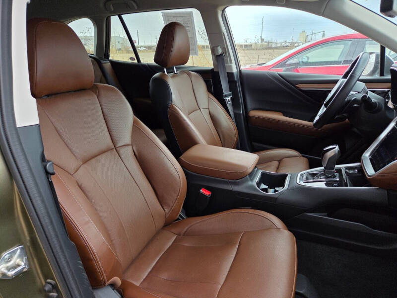 2022 Subaru Outback Touring XT