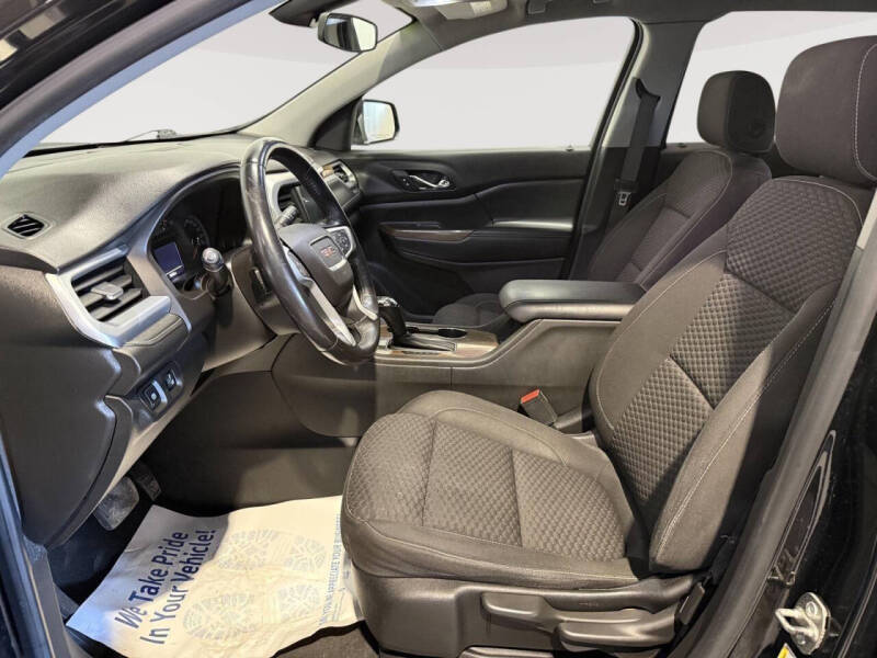 2017 GMC Acadia SLE-1