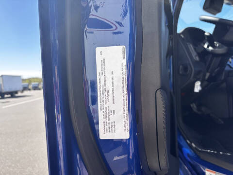 2025 Freightliner M2 106