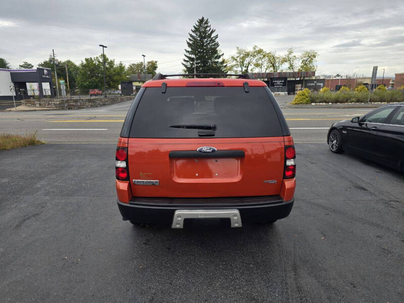 2007 Ford Explorer XLT photo 7