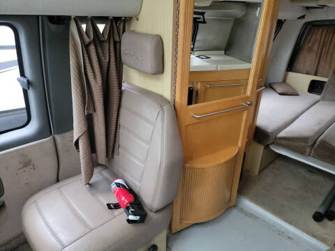 2005 Roadtrek Versatile 190