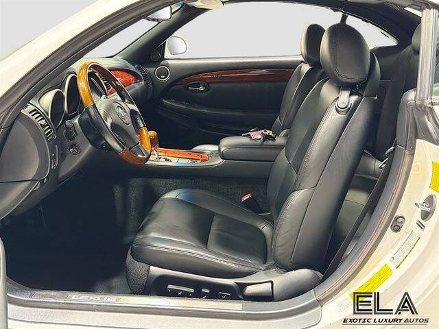 2007 Lexus SC 430