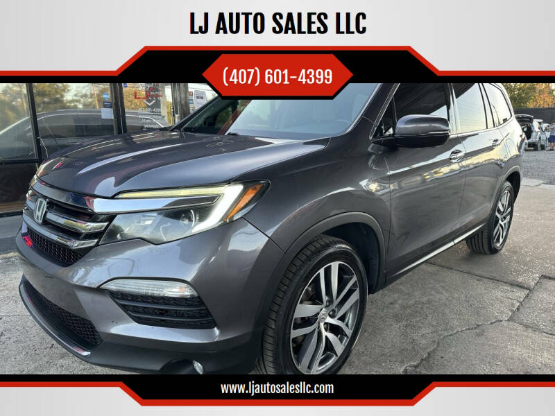 2017 Honda Pilot Elite's photo