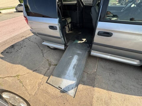 2005 Dodge Grand Caravan SE