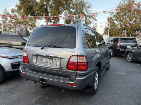2005 Lexus LX 470