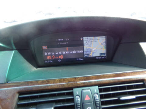 2009 BMW 5 Series 528i