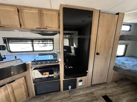 2024 Forest River Wolf Den 262DBH **SALE PENDING