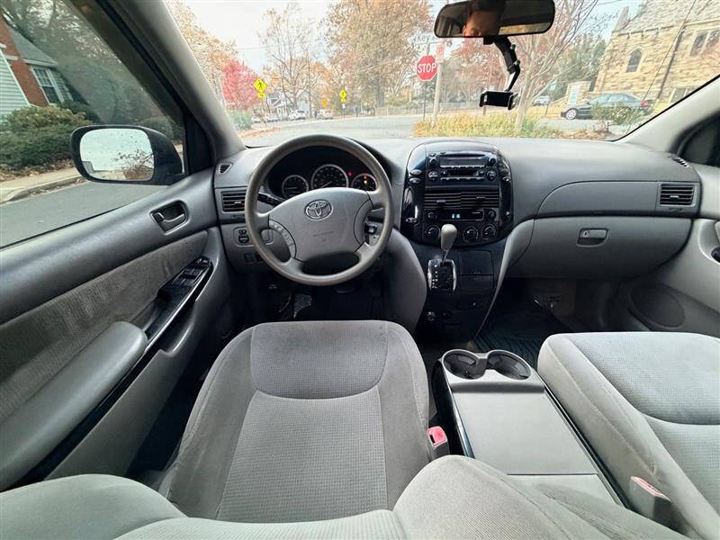 2005 Toyota Sienna