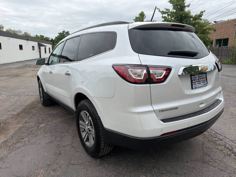 2017 Chevrolet Traverse LT