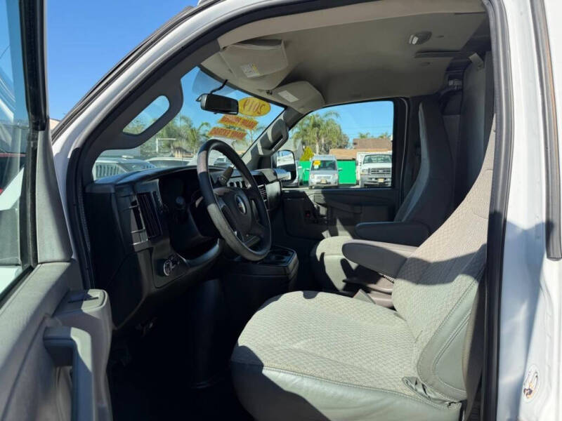 2019 Chevrolet Express 2500