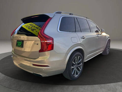 2017 Volvo XC90 T6 Momentum