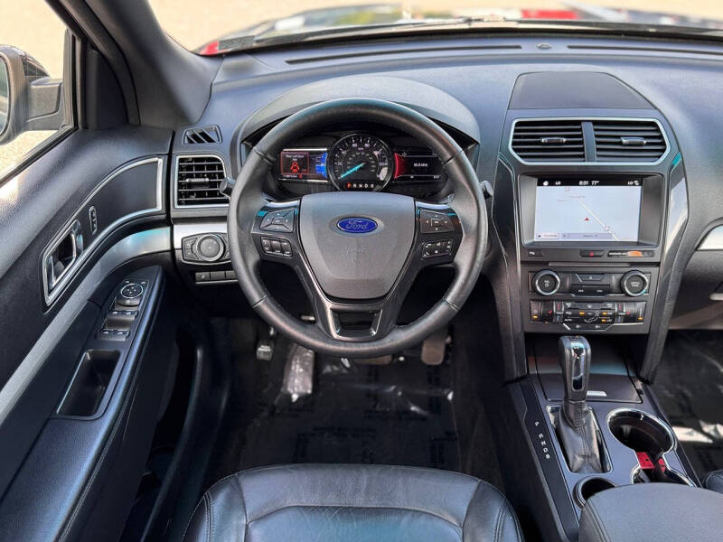 2017 Ford Explorer XLT