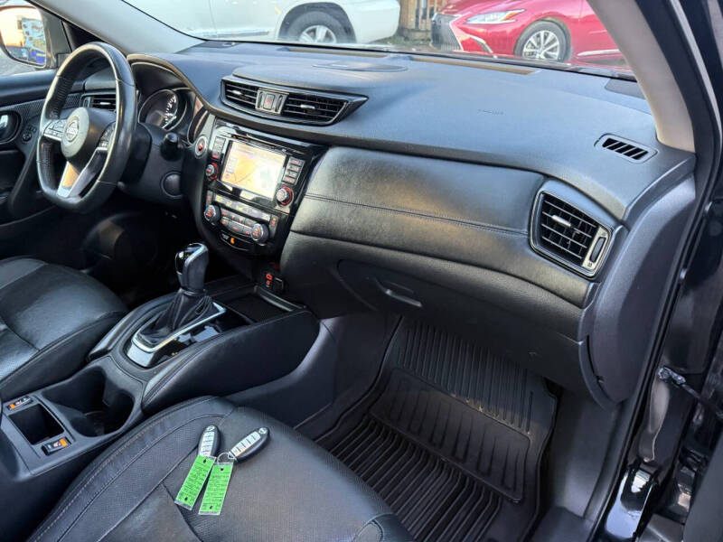 2017 Nissan Rogue Hybrid