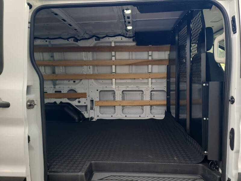 2024 Ford Transit 250