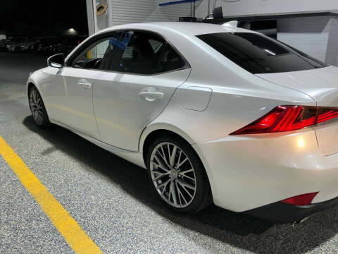 2017 Lexus IS 200t