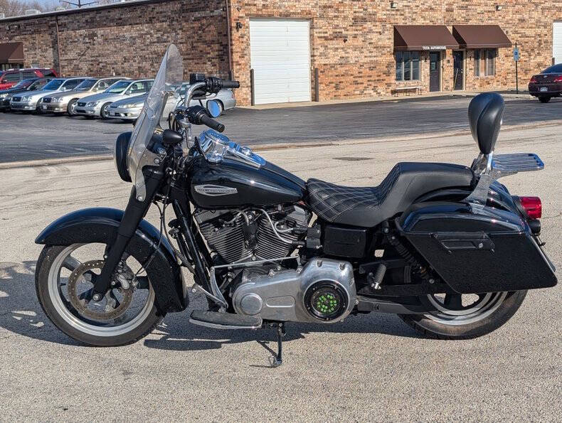 2016 Harley-Davidson FLD Switchback