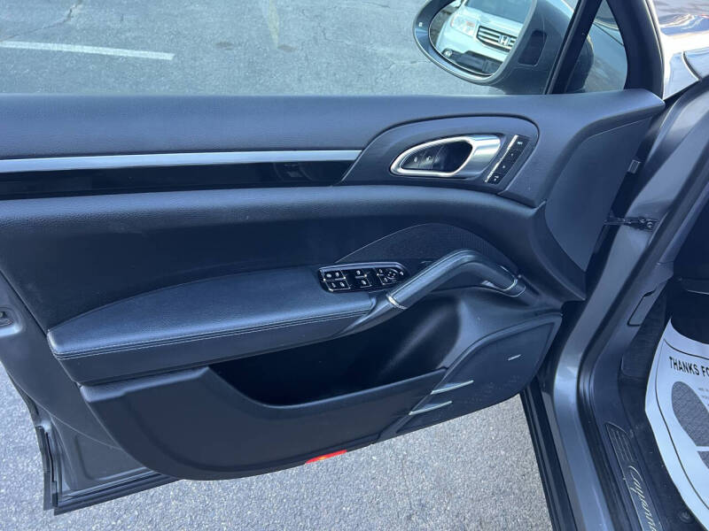 2016 Porsche Cayenne S