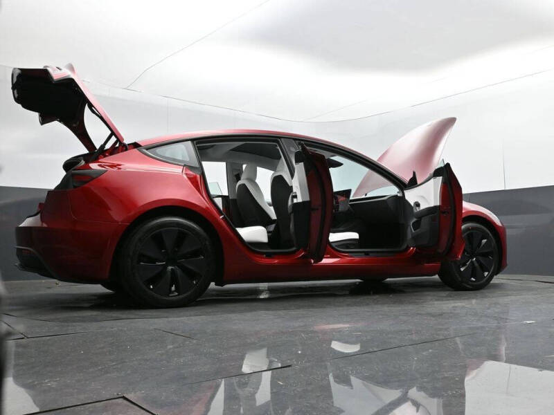 2025 Tesla Model 3 Long Range